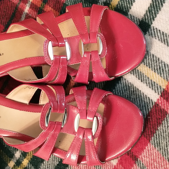 Merona Sandals - Picture 5 of 7